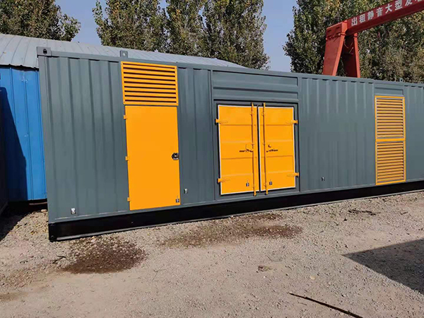 畜禽良种场300kw 柴油发电机组用多大的空气开关？